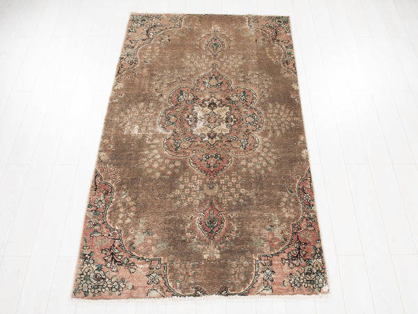 7' 6" x 4' 2" Excellent Hand-Knotted Distressed Faded Area Rug