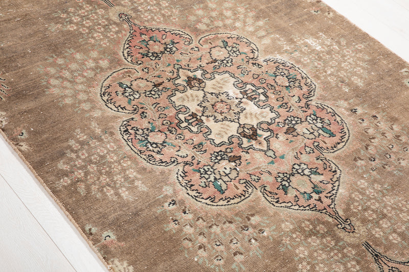 7' 6" x 4' 2" Excellent Hand-Knotted Distressed Faded Area Rug