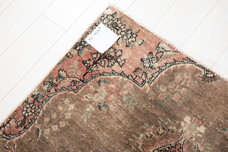 7' 6" x 4' 2" Excellent Hand-Knotted Distressed Faded Area Rug