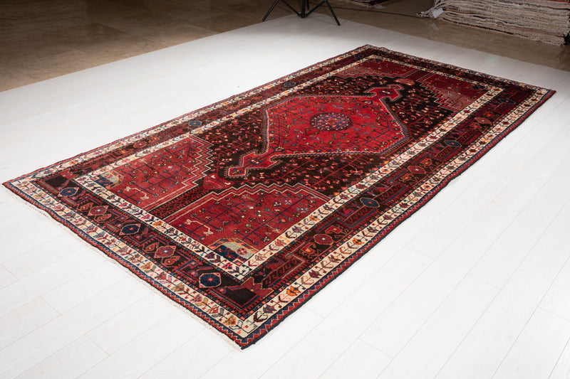11' x 5' 5" Excellent Hand-Knotted Vintage Tribal Rug