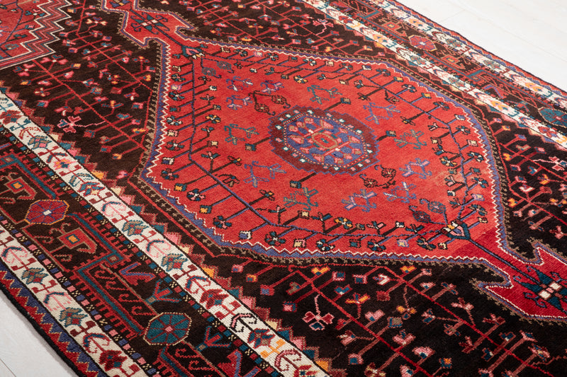11' x 5' 5" Excellent Hand-Knotted Vintage Tribal Rug