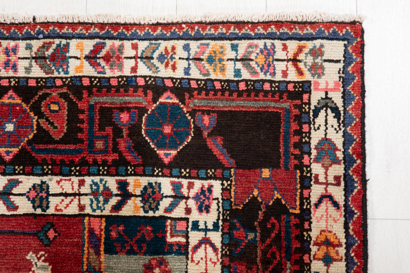 11' x 5' 5" Excellent Hand-Knotted Vintage Tribal Rug