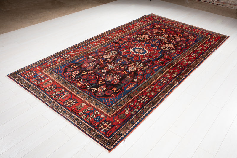 10' x 5' 5" Excellent Hand-Knotted Vintage Tribal Rug - Yasi & Fara 