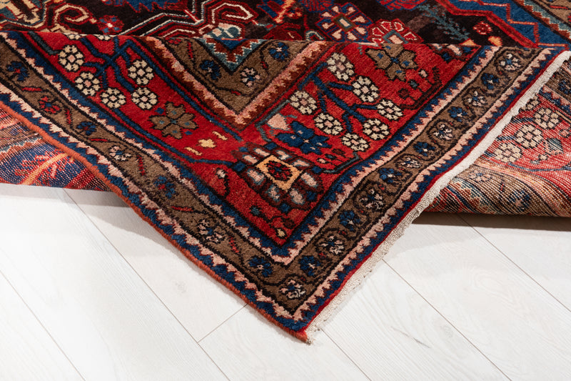 10' x 5' 5" Excellent Hand-Knotted Vintage Tribal Rug - Yasi & Fara 