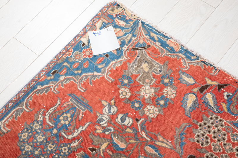 8' 7" x 5' Excellent Hand-Knotted Antique Area Rug