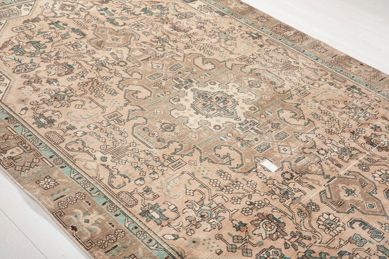 9' 4" x 6' 2" Excellent Hand-Knotted Antique Area Rug