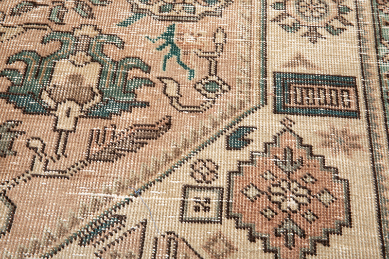 9' 4" x 6' 2" Excellent Hand-Knotted Antique Area Rug