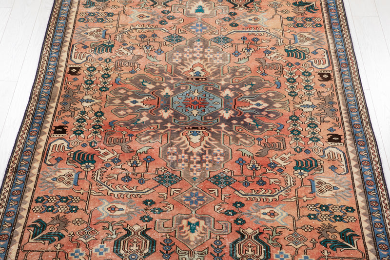 9' 11" x 5' 4" Excellent Hand-Knotted Antique Tribal Rug