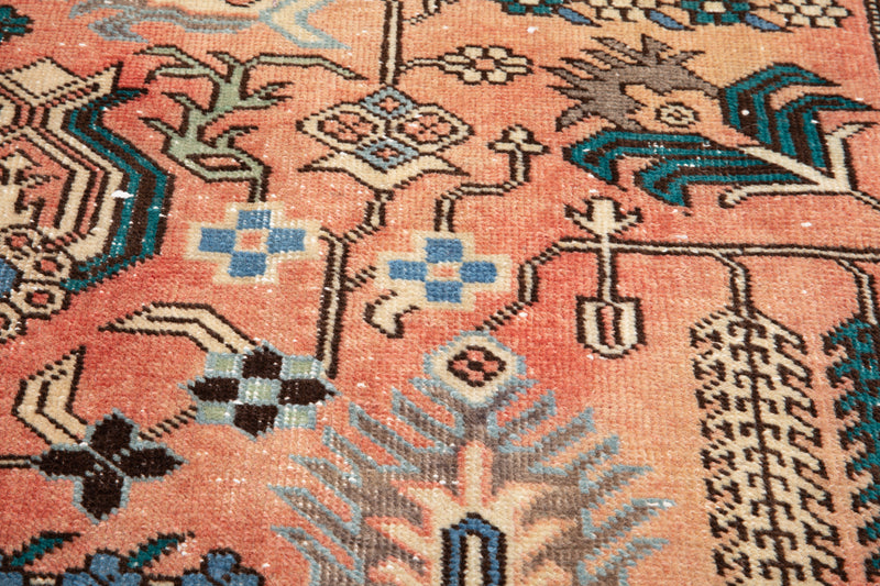9' 11" x 5' 4" Excellent Hand-Knotted Antique Tribal Rug