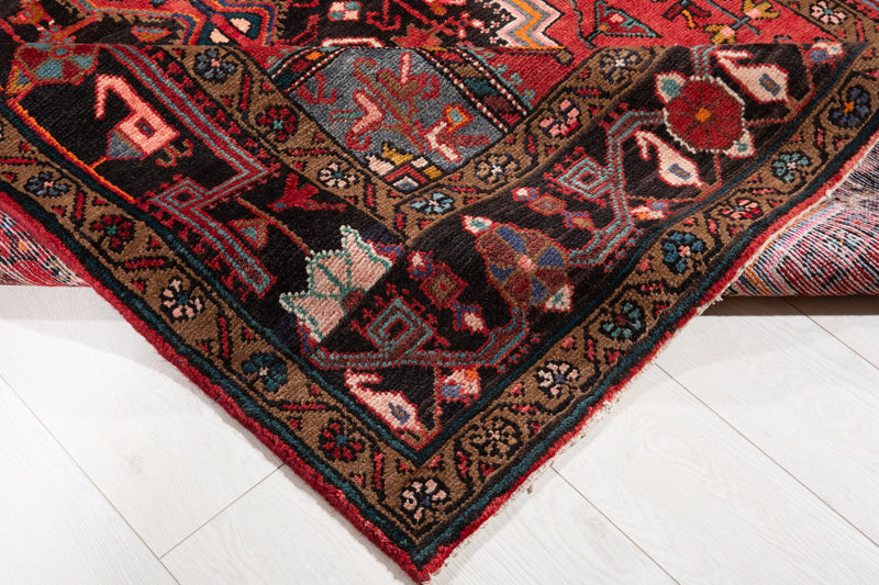 10' 11" x 5' Excellent Hand-Knotted Vintage Tribal Rug - Yasi & Fara 