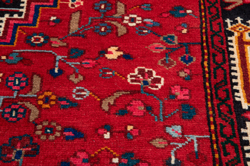 10' 4" x 5' 9" Excellent Hand-Knotted Vintage Collectible Tribal Rug