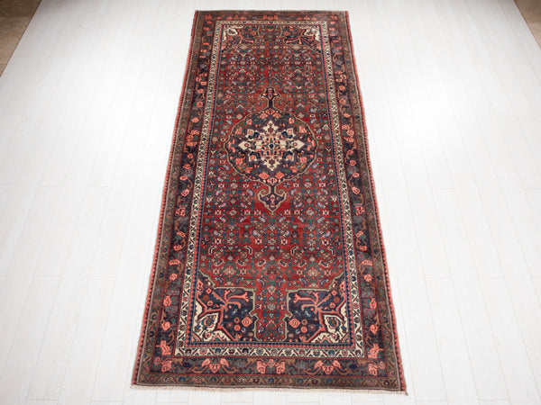 9' 10" x 4' 1" Excellent Hand-Knotted Vintage Tribal Rug