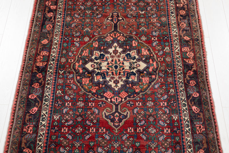 9' 10" x 4' 1" Excellent Hand-Knotted Vintage Tribal Rug