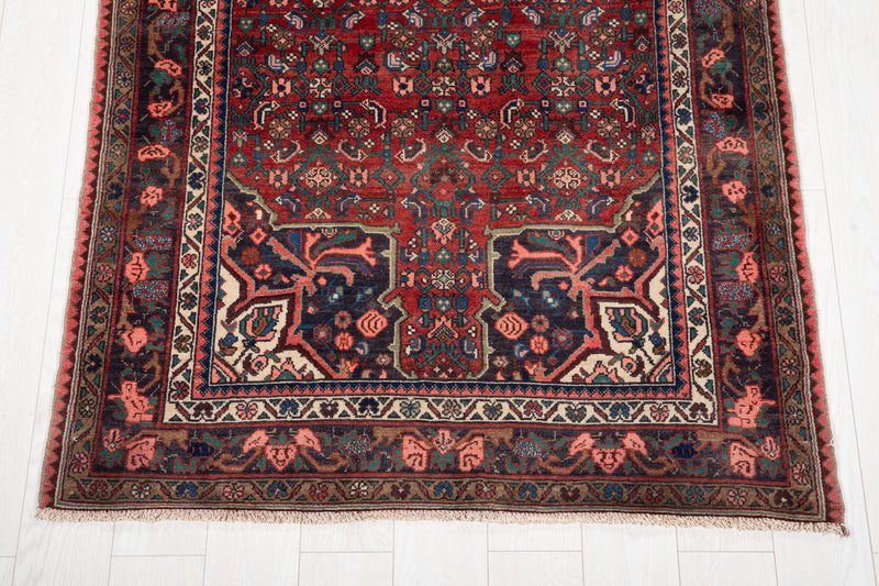 9' 10" x 4' 1" Excellent Hand-Knotted Vintage Tribal Rug