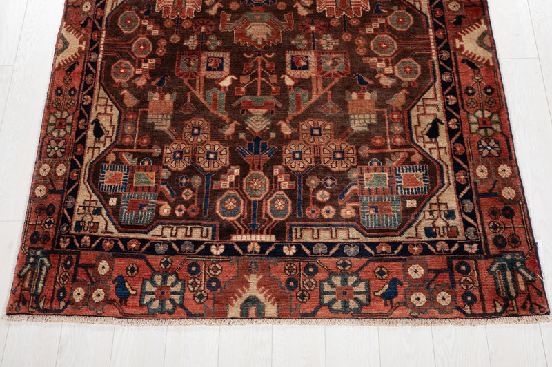9' 7" x 4' 10" Excellent Hand-Knotted Vintage Tribal Rug