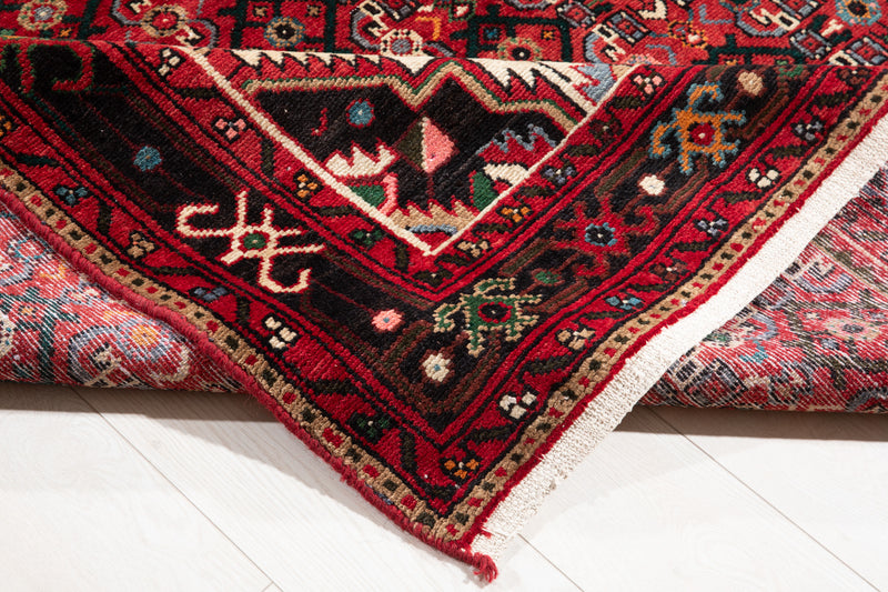 9' 11" x 4' 11" Excellent Hand-Knotted Vintage Tribal Rug - Yasi & Fara 