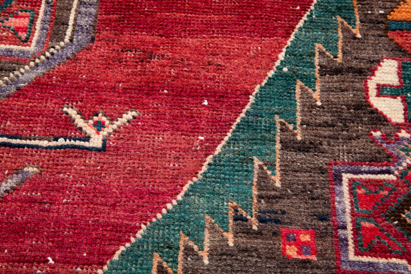 8' 9" x 3' 8" Excellent Hand-Knotted Antique Tribal Rug