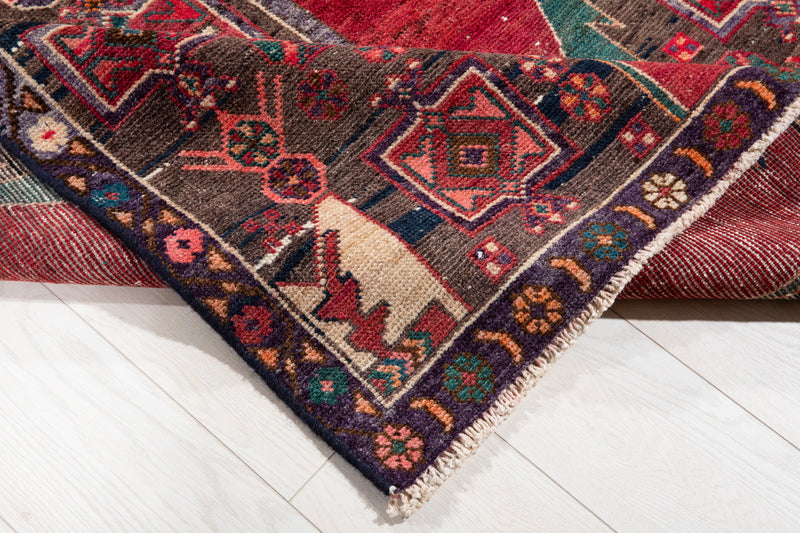 8' 9" x 3' 8" Excellent Hand-Knotted Antique Tribal Rug