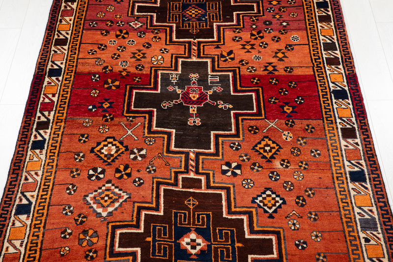 9' 2" x 5' 3" Excellent Hand-Knotted Vintage Tribal Rug - Yasi & Fara 