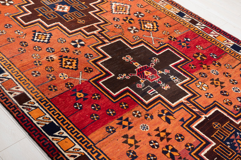 9' 2" x 5' 3" Excellent Hand-Knotted Vintage Tribal Rug - Yasi & Fara 