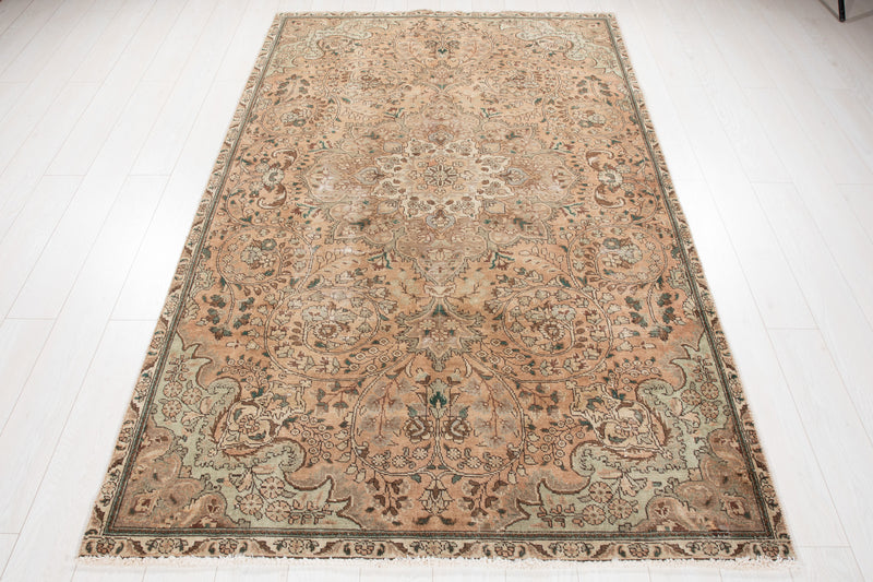 7' 11" x 4' 10" Excellent Hand-Knotted Vintage Faded Area Rug - Yasi & Fara 