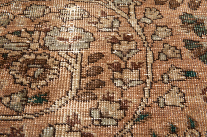 7' 11" x 4' 10" Excellent Hand-Knotted Vintage Faded Area Rug - Yasi & Fara 