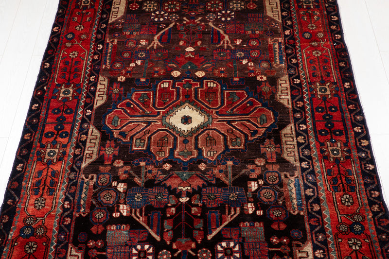 10' 3" x 5' 1" Excellent Hand-Knotted Vintage Tribal Rug - Yasi & Fara 