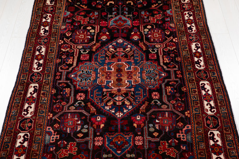 9' 10" x 5' 2" Excellent Hand-Knotted Vintage Tribal Rug - Yasi & Fara 