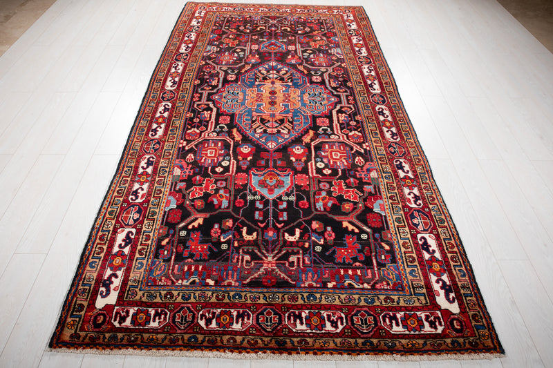 9' 10" x 5' 2" Excellent Hand-Knotted Vintage Tribal Rug - Yasi & Fara 