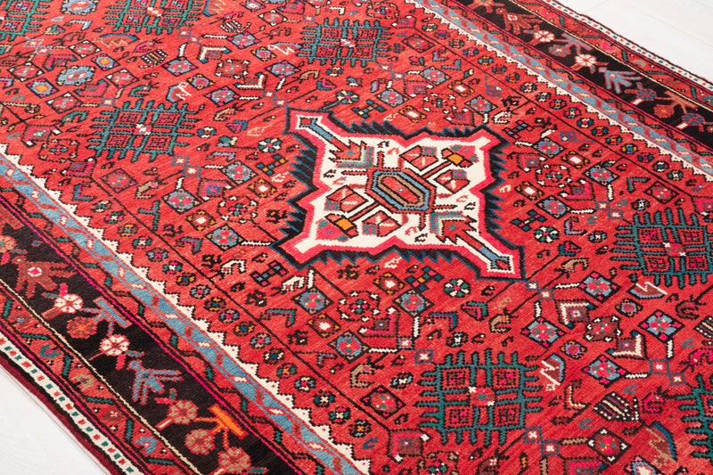 9' 10" x 5' 3" Excellent Hand-Knotted Vintage Fine Tribal Rug - Yasi & Fara 