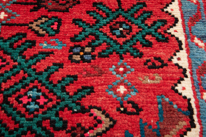 9' 10" x 5' 3" Excellent Hand-Knotted Vintage Fine Tribal Rug - Yasi & Fara 