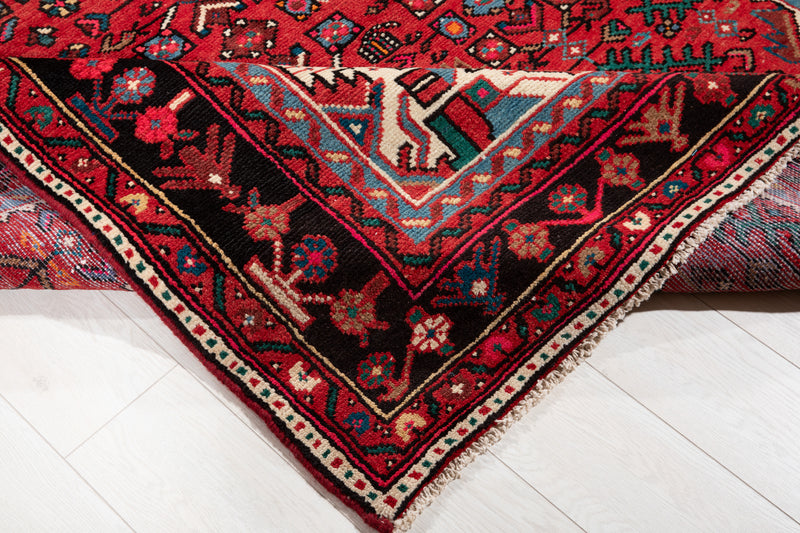 9' 10" x 5' 3" Excellent Hand-Knotted Vintage Fine Tribal Rug - Yasi & Fara 
