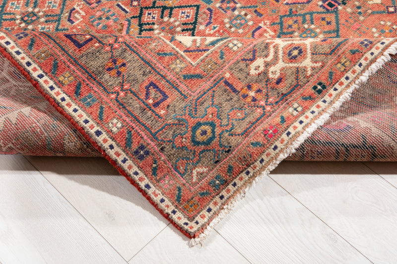 10' x 4' 11" Excellent Hand-Knotted Vintage Tribal Rug - Yasi & Fara 