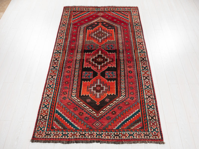 9' x 5' Excellent Hand-Knotted Vintage Tribal Rug - Yasi & Fara 