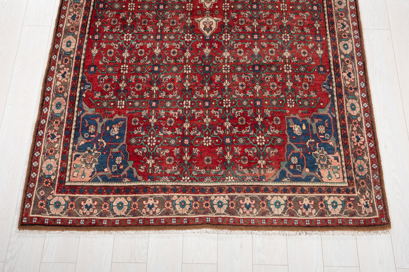 8' 11" x 5' 2" Excellent Hand-Knotted Vintage Tribal Rug - Yasi & Fara 