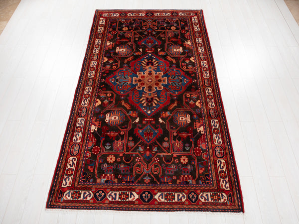 9' 7" x 5' 2" Excellent Hand-Knotted Vintage Tribal Rug - Yasi & Fara 