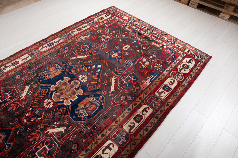 10' 2" x 6' Excellent Hand-Knotted Vintage Tribal Rug - Yasi & Fara 