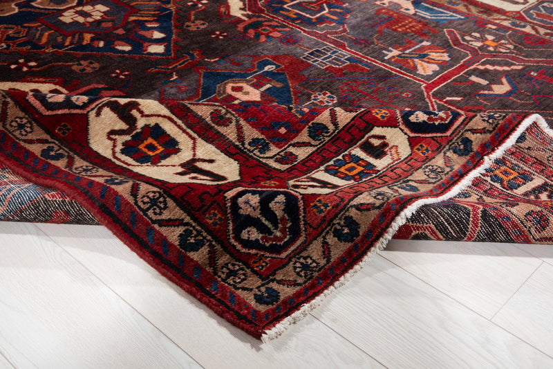 10' 2" x 6' Excellent Hand-Knotted Vintage Tribal Rug - Yasi & Fara 