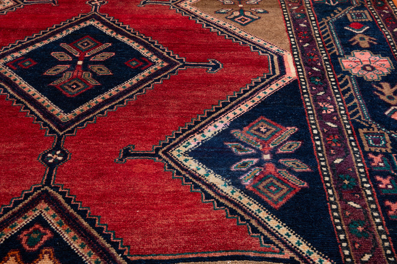 10' 5" x 5' 3" Excellent Hand-Knotted Vintage Collectible Tribal Rug - Yasi & Fara 
