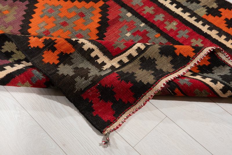 9' x 3' 6" Excellent Handwoven Vintage Tribal Kilim Runner Rug