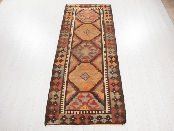 9' 6" x 3' 8" Excellent handwoven Vintage Tribal Kilim Runner Rug