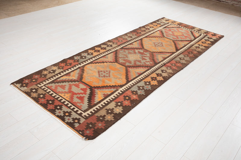 9' 6" x 3' 8" Excellent handwoven Vintage Tribal Kilim Runner Rug