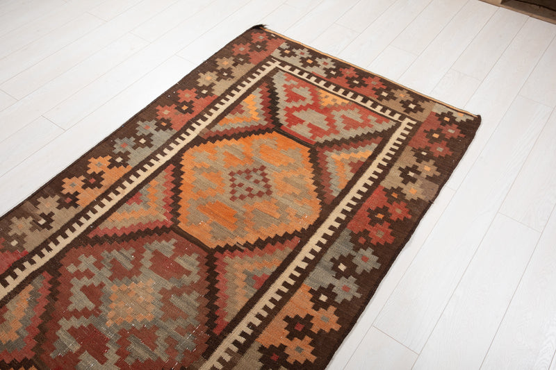 9' 6" x 3' 8" Excellent handwoven Vintage Tribal Kilim Runner Rug