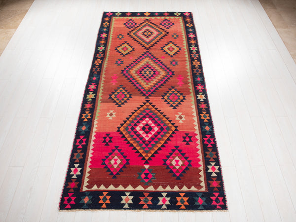 10' 6" x 4' 10" Excellent Handwoven Vintage Kilim Tribal Rug