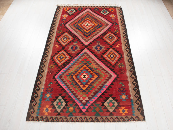 9' 10" x 5' 5" Excellent Handwoven Vintage Tribal Kilim Rug