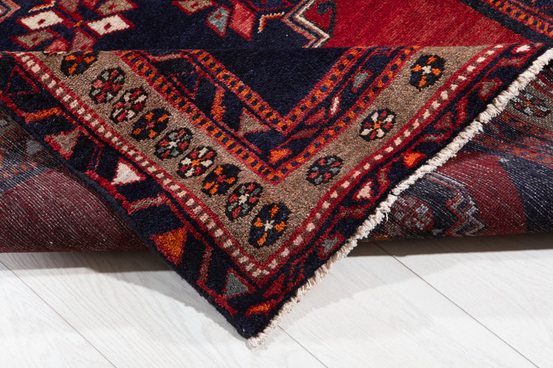 6' 7" x 3' 9" Excellent Hand-Knotted Vintage Tribal Rug - Yasi & Fara 