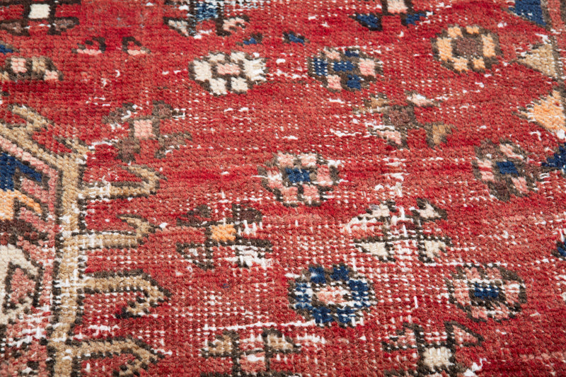 5' 4" x 3' 8" Excellent Hand-Knotted Antique Collectible Tribal Rug - Yasi & Fara 
