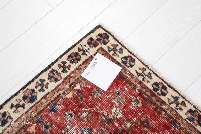 5' 4" x 3' 8" Excellent Hand-Knotted Antique Collectible Tribal Rug - Yasi & Fara 