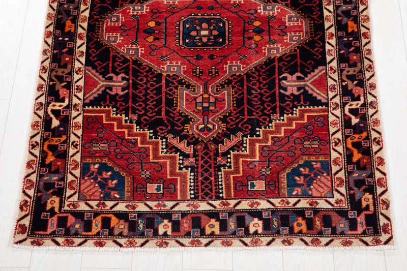 5' 5" x 3' 8" Excellent Hand-Knotted Vintage Collectible Tribal Rug - Yasi & Fara 