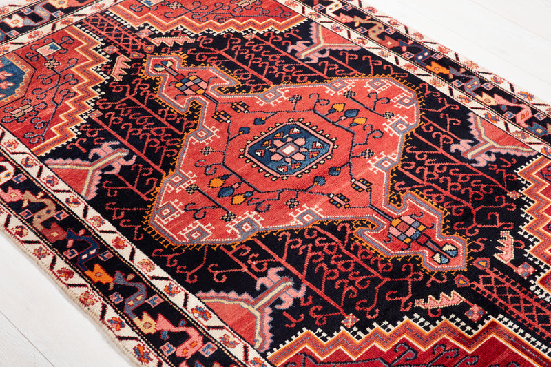 5' 5" x 3' 8" Excellent Hand-Knotted Vintage Collectible Tribal Rug - Yasi & Fara 